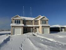 #A & B 38 Vincent Bay