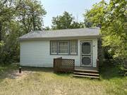 48 Thorncliffe Avenue / click on image for larger view