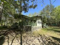 71 Lakeview Drive